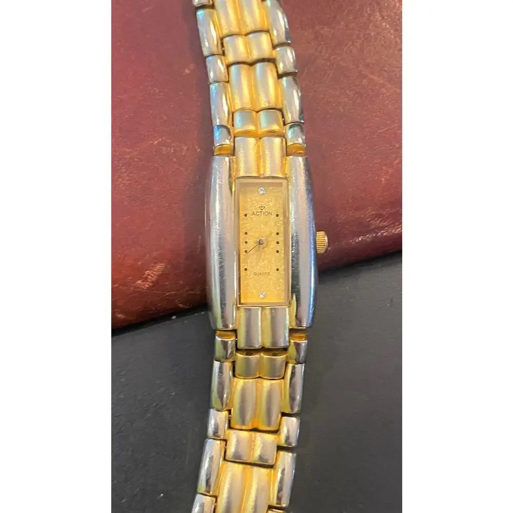Women's Action Dress Watch, Gold Tone Bracelet Band, Gold Face